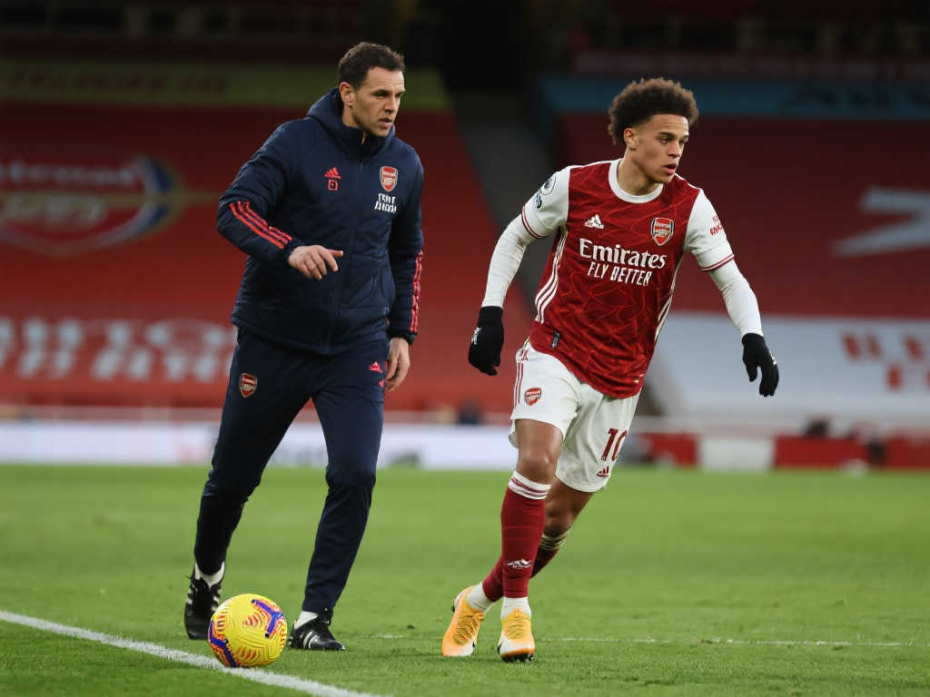 帮助球队取 帮助球队取